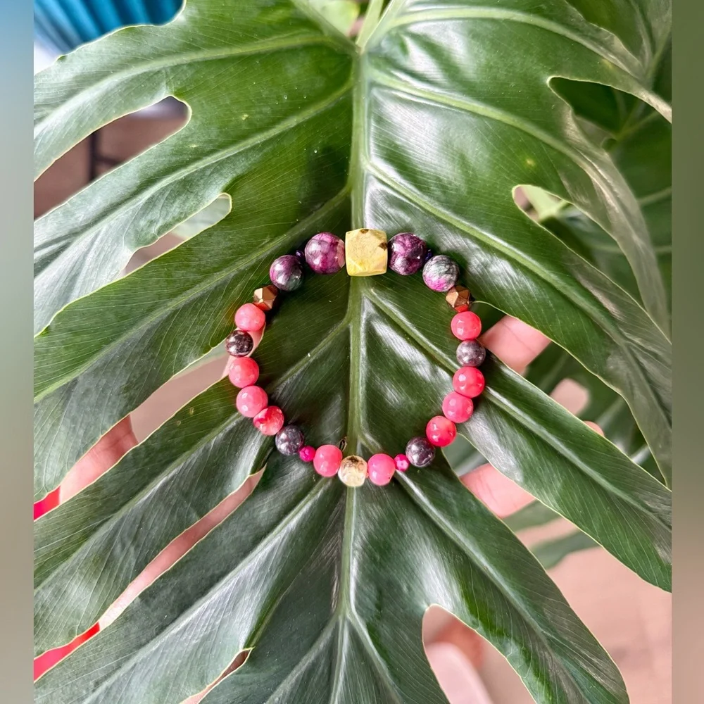 Handmade Serpentine, Jasper, Hematite & Agate Bracelet - Picture 2 of 4